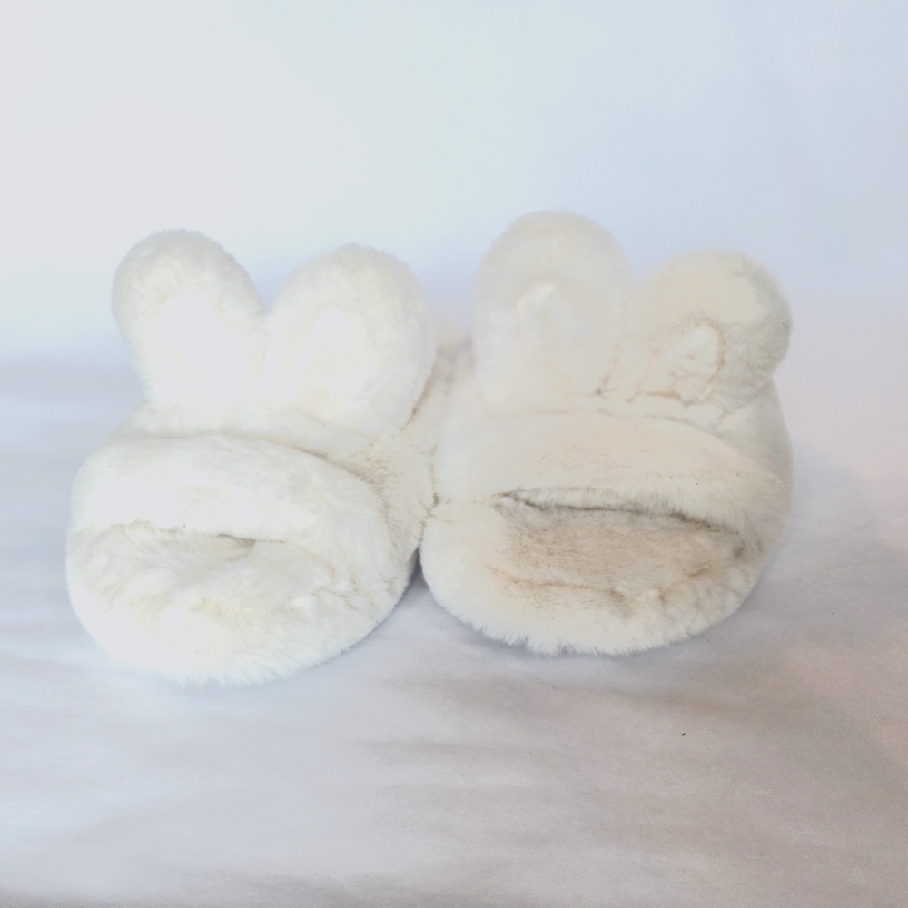 Gilly Hicks bunny slippers size xs/s Never worn